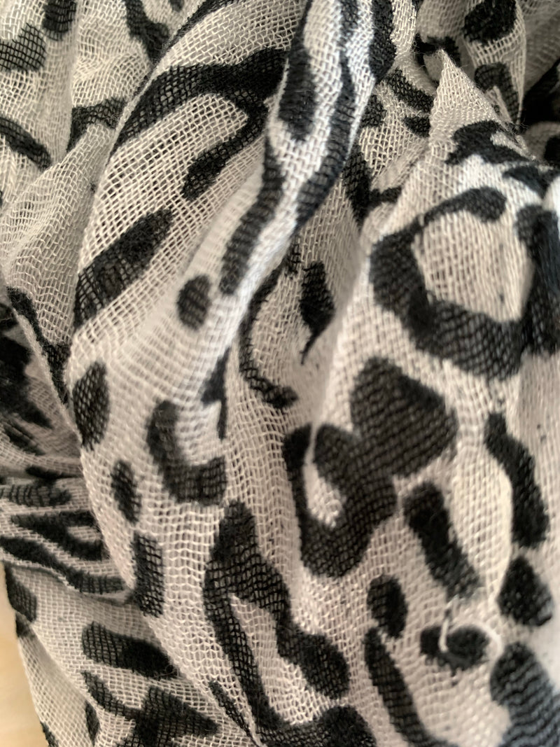 White Black Leopard Printed Scarves- -Trendy Me Boutique, Granada Hills California