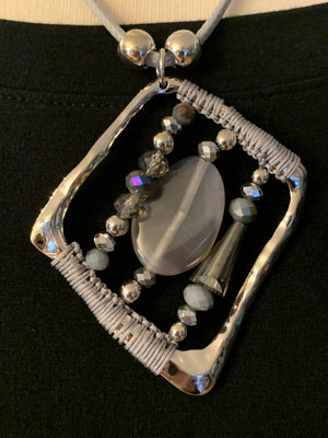 Diamond Stone Necklace- -Trendy Me Boutique, Granada Hills California