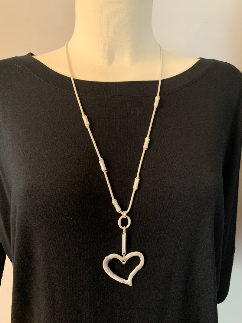 Silver Heart Necklace- -Trendy Me Boutique, Granada Hills California